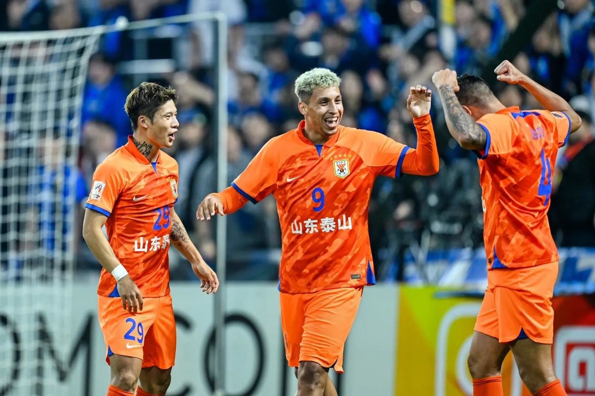 山东泰山发布备战花絮，窗口期门线救险，葡超任务艰巨，球队文化再被提及(山色有无by书归笔趣阁)-lpl押注平台