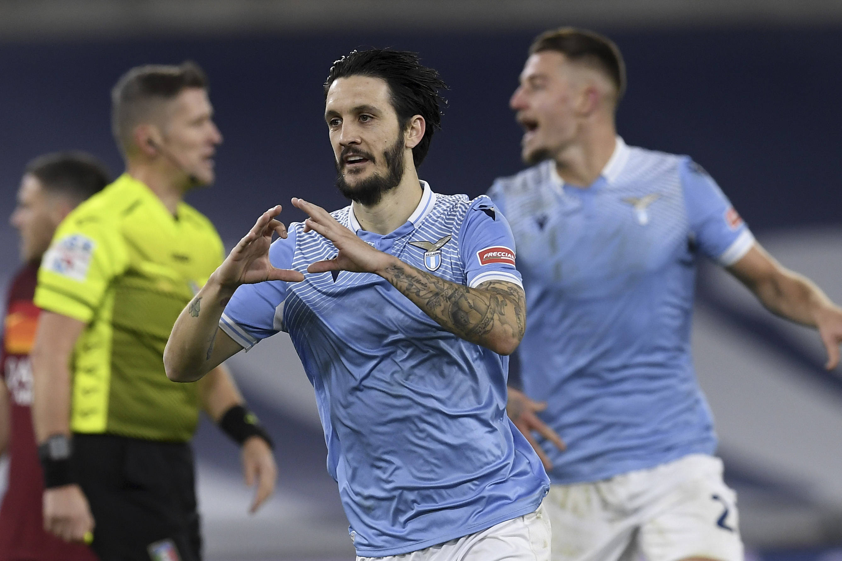 包含罗马发布备战花絮；转会期防线松动；意大利杯任务艰巨；细节决定成败的词条-lpl竞猜官网